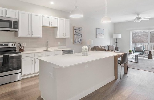 Willow Springs Apartment | Landing | Stylish 1BD, Gym, Clubhouse