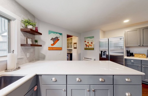 Franconia House | Landmark home with incredible mountain views, saltwater pool & hot tub