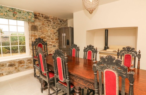 Widemouth Bay House | LANGFORD BARTON, pet friendly, with open fire in Widemouth Bay