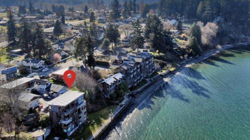 Langley Apartment | Langley Waterfront Condo by AvantStay A Views