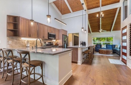 Princeville House | Lani Oasis & Pohaku Villa by Gather: 2 Homes w/Saltwater Pools, AC & Ga