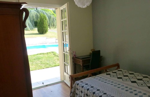 Antonne-et-Trigonant House | Lanmary Forest, 1st floor independent in a villa with pool