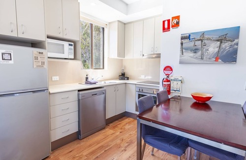Thredbo Apartment | Lantern 25 - Balcony