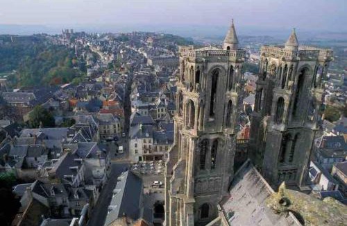 Laon Apartment | Laon : Suite privée au pied de la cathédrale