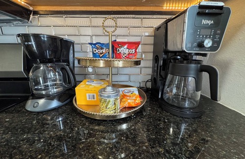 Lake Berkley House | LAOxury 3bd townhome pool front in brilliant Kissimmee