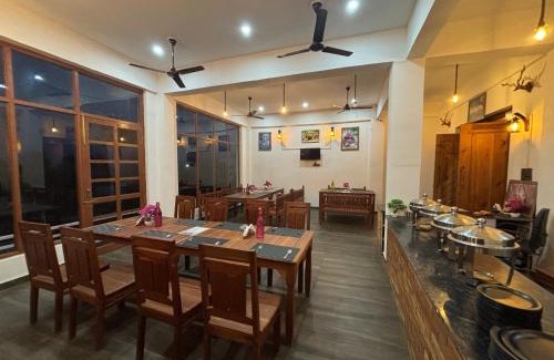 Kausani Hotel | Lap Of Himalayas Resort