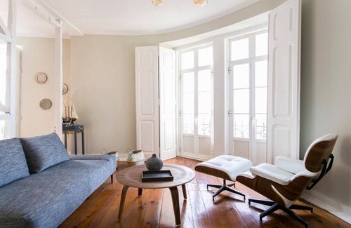 Lisbon Old Town Apartment | Lapa with a View Luxury Home A Safe Home
