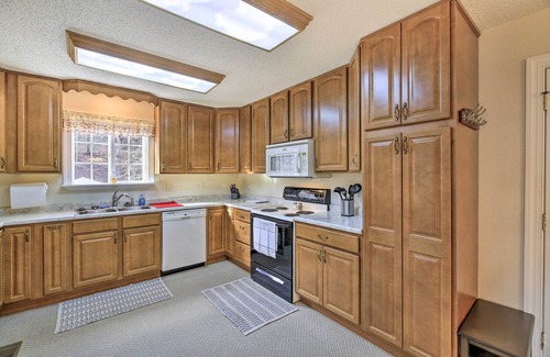 Norton House | Laptop-Friendly Appalachian Mountain Retreat!