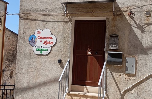 Sciacca Historic Centre House | Lara's Casuzza within walking distance from the center 10 km from the sea, Pet Friendly ❤️