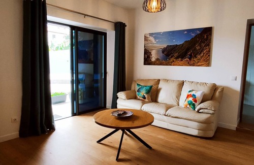 Imaculado Coracao de Maria Apartment | Larano - Cozy Retreat for a couple
