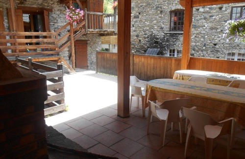Molines-en-Queyras Apartment | Larch country!