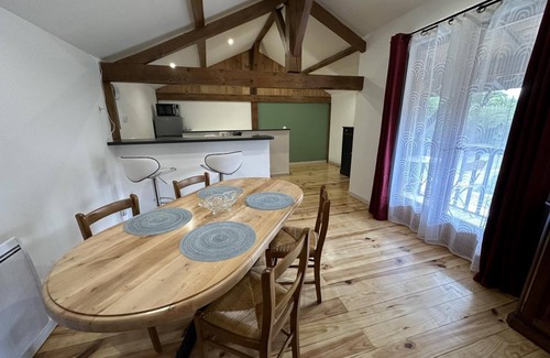 Benquet House | LARCHET - BENQUET - Gîte