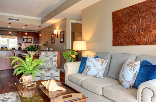 Honokowai Condo | Large 1 Bdrm plus Den- Cold AC-Resort Pools-Most Desired-Ocean views-Sleeps 6