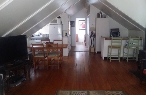 Water Mill Apartment | Large 1 bedroom apt on 9 acre estate property