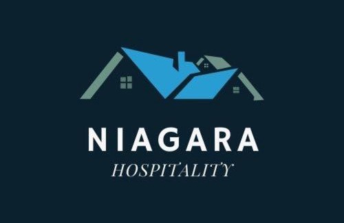 Downtown Niagara Falls House | Large 11BR 4BA compound near Niagara Falls