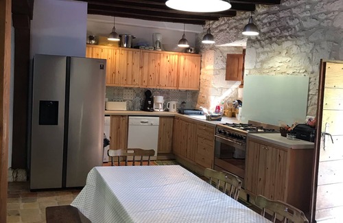 Lalandusse House | Large 18-bed gîte all comforts near Dordogne, peaceful setting