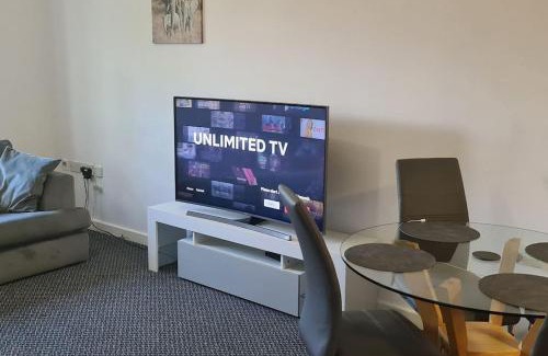 Farnworth Apartment | Large 2 bed flat in Bolton