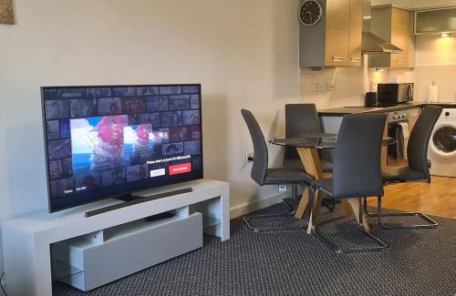 Farnworth Apartment | Large 2 bed flat in Bolton