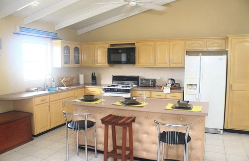 Saint John Parish Apartment | Large 2-bedroom apartment in Saint John's with A/C and close to the city center.