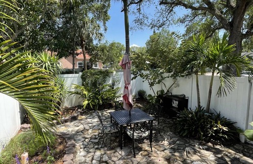 St. Petersburg House | Large 2 Bedroom Suite with Secret Garden—5 min from downtown!