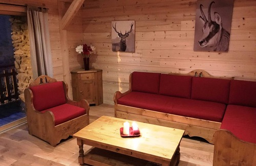 Ornon Cottage | Large 200 m² house, typical of the Oisans region, meticulously restored