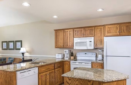 Williamsburg Resort | Large 3 Bedroom Condo at Wyndham Governor's Green Resort