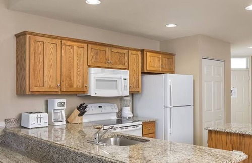 Williamsburg Resort | Large 3 Bedroom Condo at Wyndham Governor's Green Resort