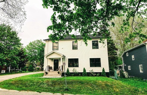 Corner Brook House | Large 3 bedroom house in downtown Corner Brook