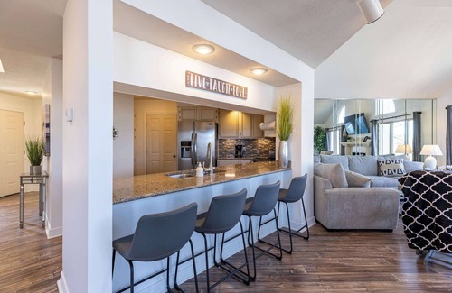 Table Rock Villa | Large 3 BR/2.5BTH Villa