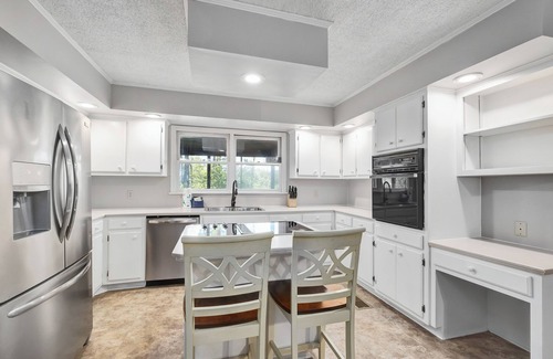 Dauphin Island House | Large 3 Story Home in the pines of the East End
