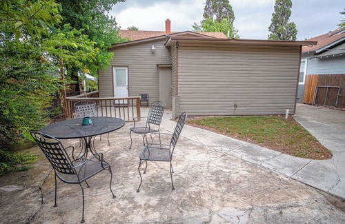 Denver Heights Cottage | Large 3br/2ba Family Home W/patio Near Downtown!