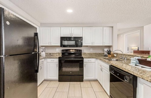 Daytona Beach Resort | Large 3BR Suite at Worldmark Ocean Walk – Daytona Beach Family Retreat