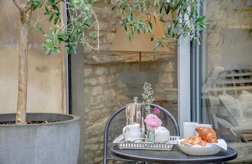 Burford Cottage | Large 4 bedroom luxury holiday home in the Cotswolds for 10 guests - The Brewery