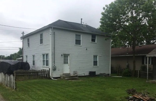 Lakeview House | Large 4 BR Home Steps to Indian Lake