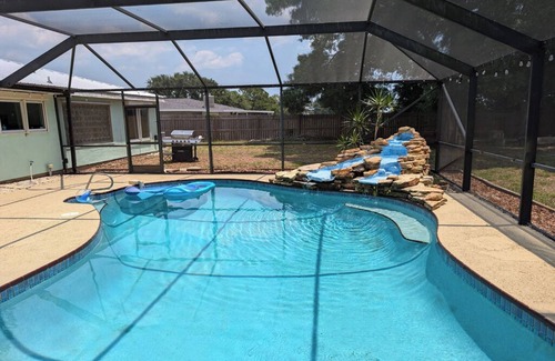 Interchange Square House | Large 4bd 2bth pool home with waterfall feature and private back yard!