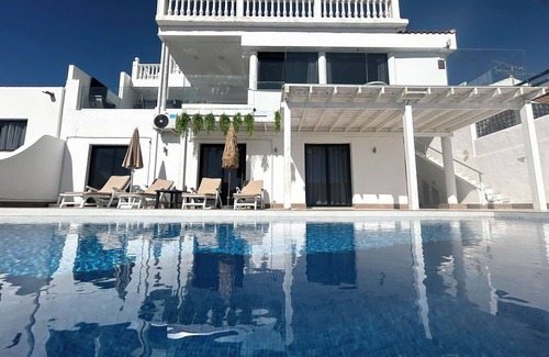 Callao Salvaje Villa | Large 5 Bed, 4 Bath Villa - Stunning Views - Large Private Pool - 4 Terraces