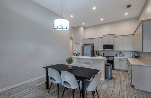 Parrish House | Large 5 bedroom 3 full bath house close to beaches, shopping and parks.