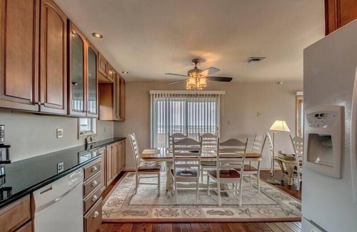 Cape May Court House House | Large 5 bedroom Bayfront home with 180 degree unobscured views of the back bay