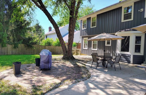 West Chester House | Large 5-bedroom house with WiFi and AC in welcoming neighborhood. Sleeps 12!