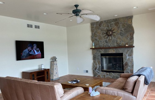 Mantoloking House | Large 5 bedroom home on Lagoon with Pool!