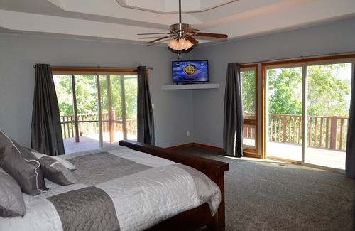 Dandridge Cabin | Large 5 bedroom, lakefront home, boat dock, wrap around patio, amazing views!