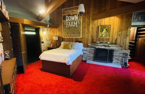 Portage Villa | Large 6 bedroom Villa Near The Wisconsin Dells, Devils Lake, Cascade And More