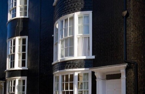 Kemptown House | Large, 7 bed, Spacious, Regency Townhouse in Central Brighton by MyHolidayLet