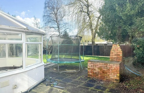 Birmingham House | Large 8 Bedroom House in Edgbaston
