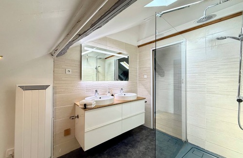 Ferrieres-en-Brie Apartment | Large 9-bed apartment - Close to Disneyland Paris, Val d'Europe and Paris