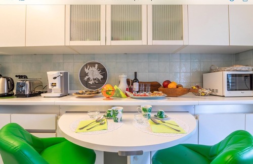 Parma City Centre Apartment | Large and bright penthouse in the heart of the city of Parma near the station