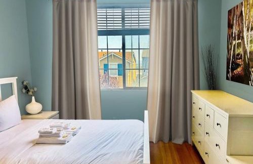 Bayshore Heights House | Large and Cozy Home 2BD 2BA Near SF