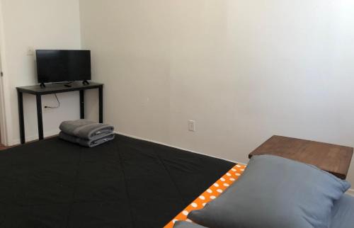 Elizabeth Apartment | Large and private apartment in convenient area sleeps up to 5 people comfortably