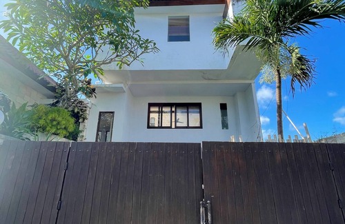 Jimbaran Bay Villa | Large and spacious 4 bedroom villa with private pool walking distance from beach