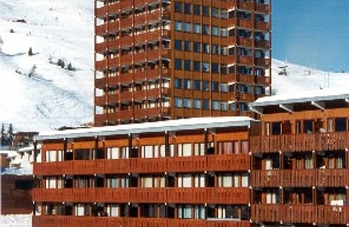 Plagne Centre Apartment | Large apartment at the foot of the slopes with balcony, for 6 people